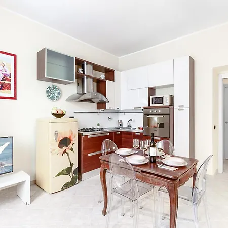 Hostly-volturno Apartment-center Of *